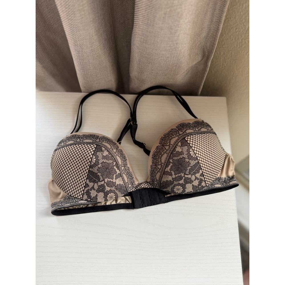 Express Intimates Plunge Bra 34C Lace Print Floral Underwire Padded B18